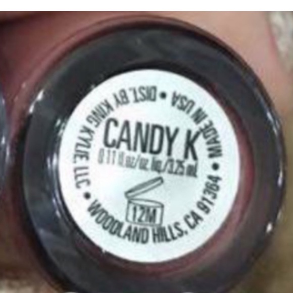 ⚠️⚠️POSHMARK OFFICIAL GUIDELINES⚠️⚠️ - Picture 3 of 8